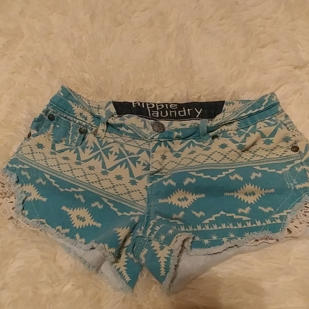 GU Hippie Laundry Axtec Shortie Shorts